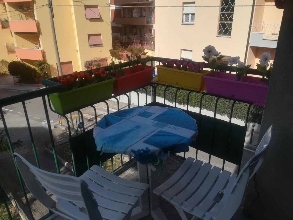 La Casina Di Sonia Hotel Ancona Luaran gambar