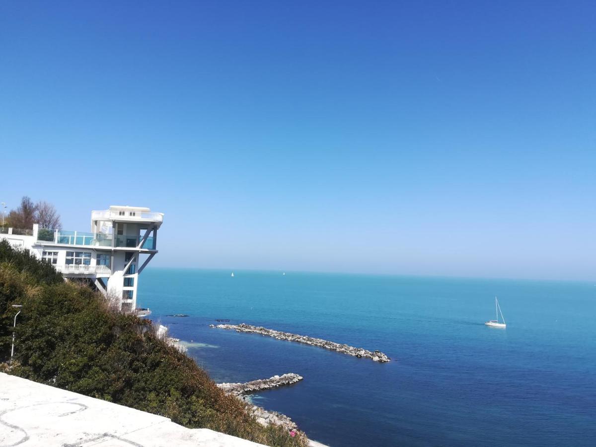 La Casina Di Sonia Hotel Ancona Luaran gambar